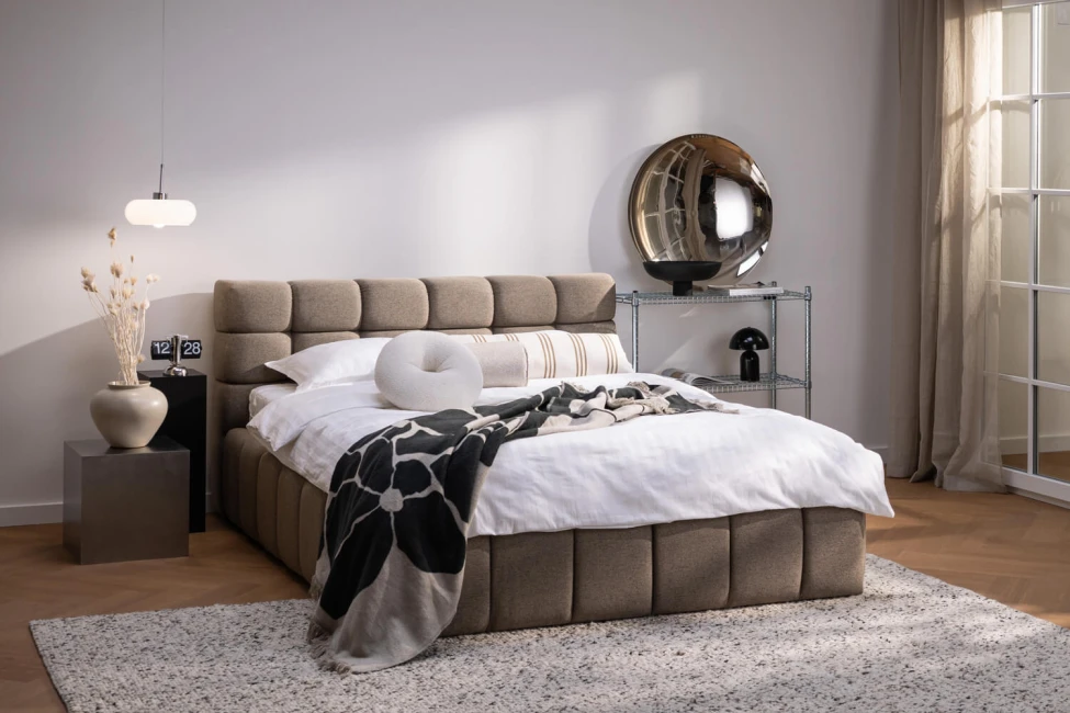 Postel Colette