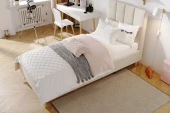 Postel Lola