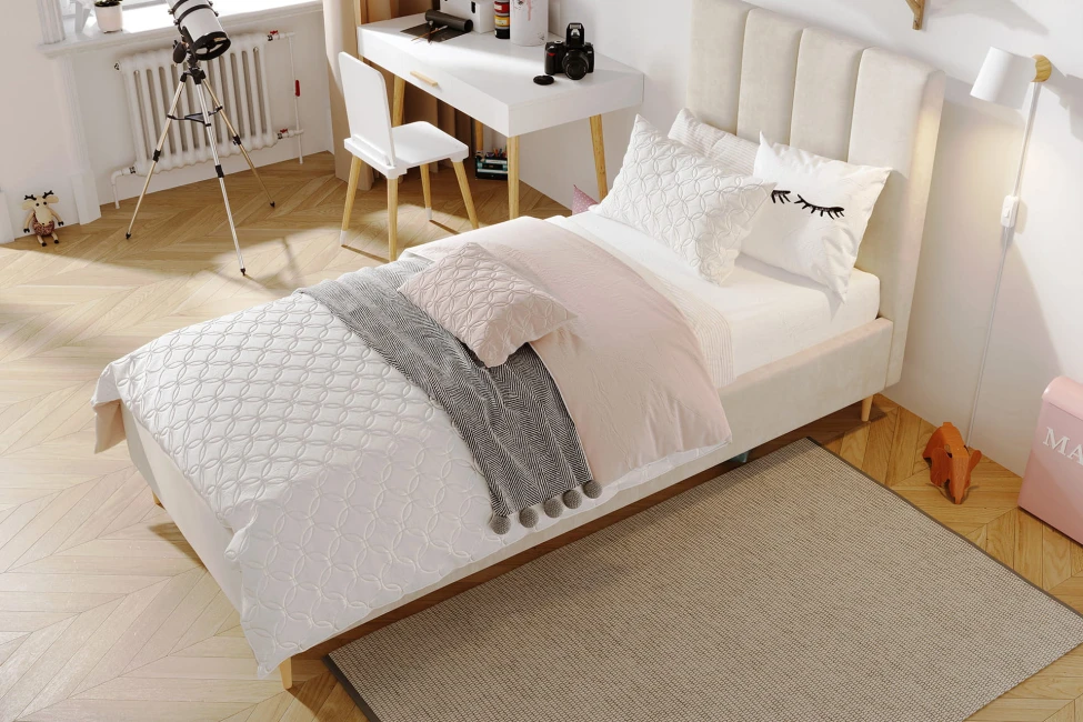 Postel Lola