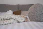 Postel Pillow Lite