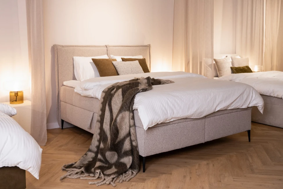 Kontinentální postel Pillow Conti