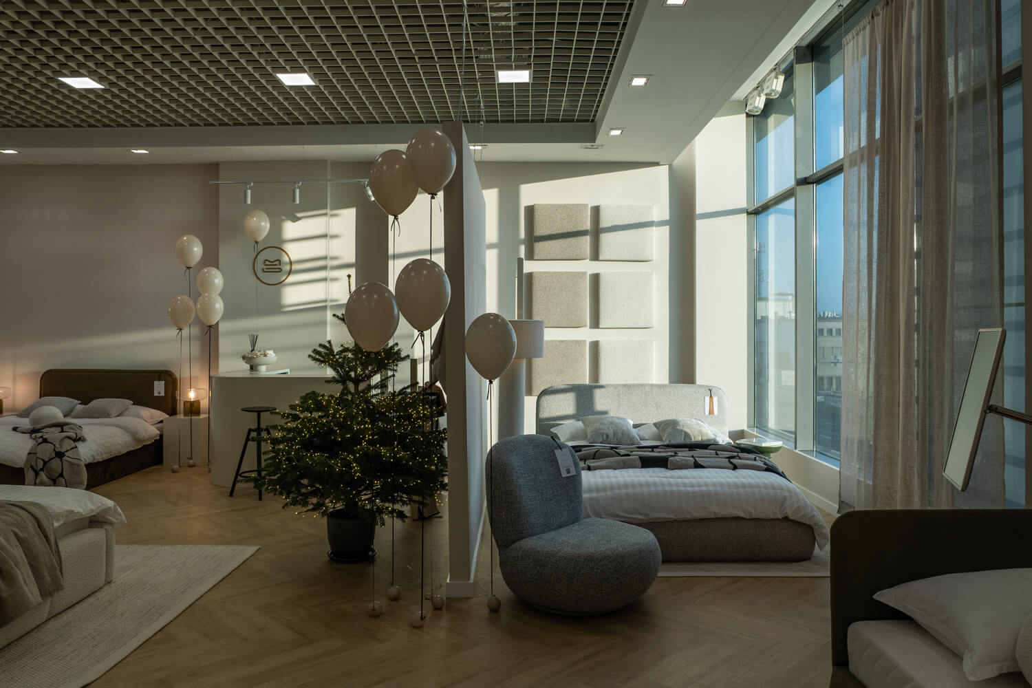 Celkový pohled na showroom