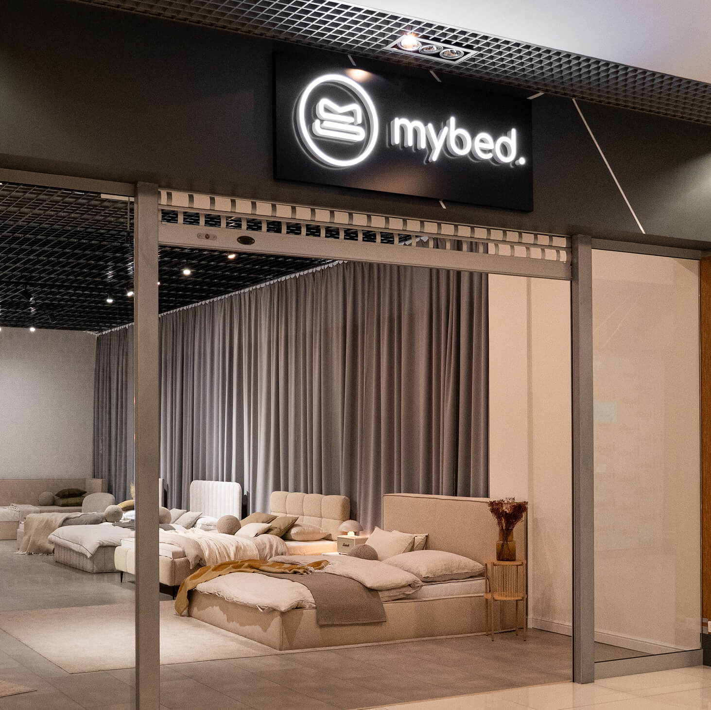 Interiér showroomu MyBed Poznaň